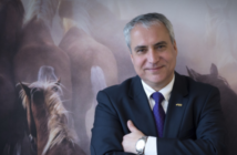 De Vos reelegido sin oposición como presidente de la FEI